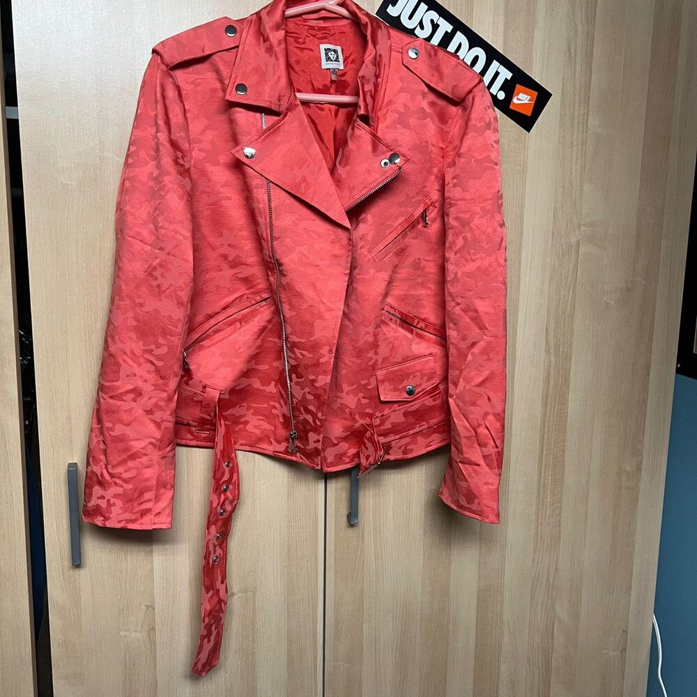 Anne Klein pink camo jacket with belt size small/medium.